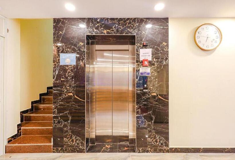 Fabhotel Sun Lux Grand Residency