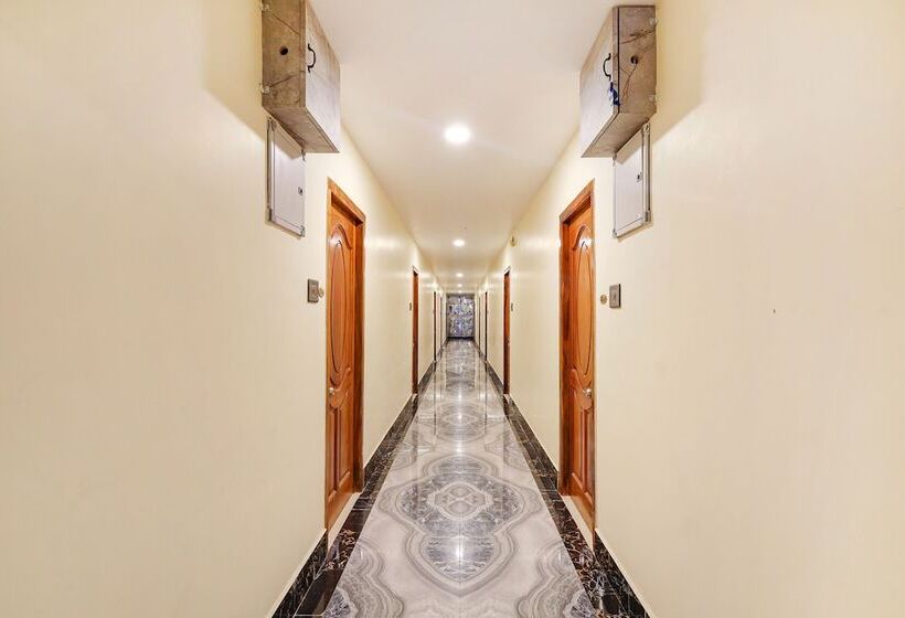 Fabhotel Sun Lux Grand Residency