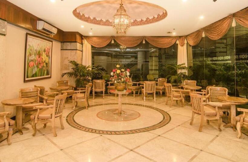 Holiday Plaza Hotel Cebu