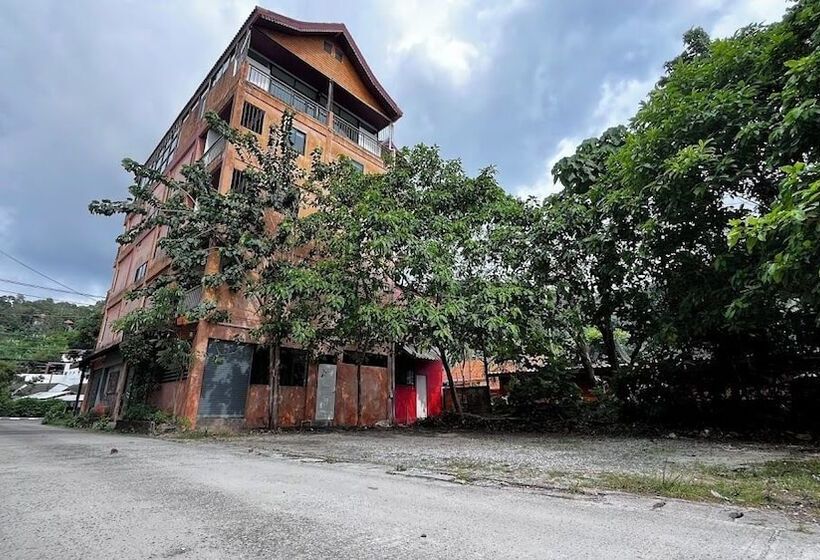 Hotel Coco Mountain View Guest House