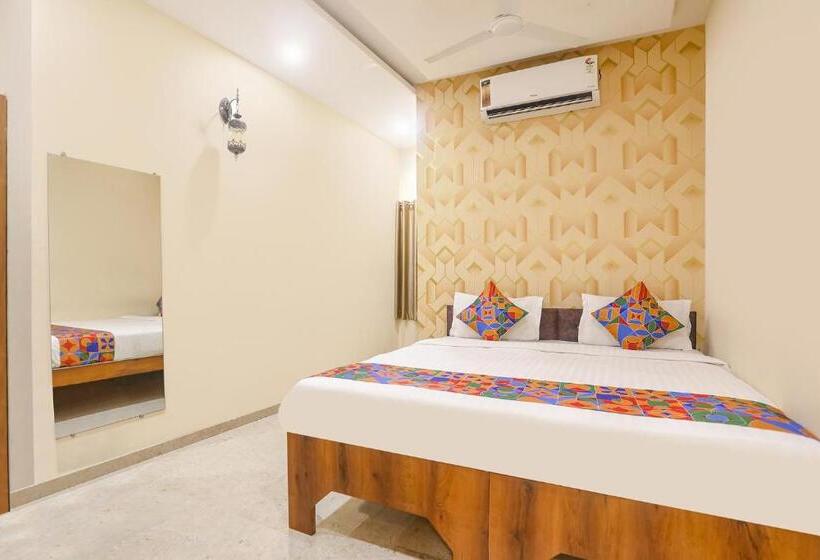 בית מלון כפרי Fabexpress Dreamz Inn