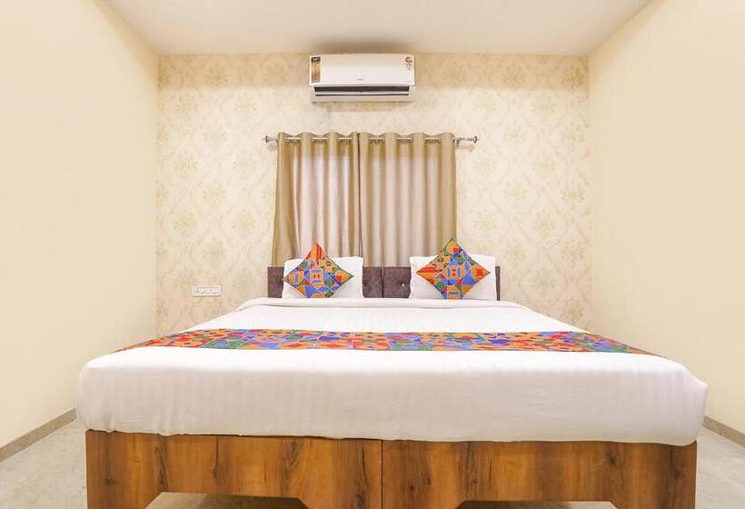 בית מלון כפרי Fabexpress Dreamz Inn