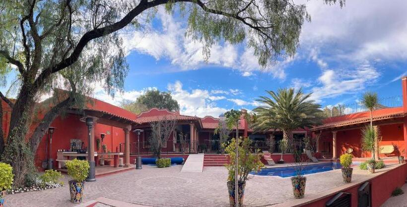 فندق La Casa Roja