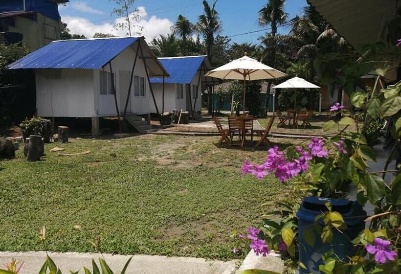 هتل Pacific Blue En Ladrilleros