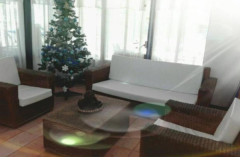 Отель Pacific Blue En Ladrilleros