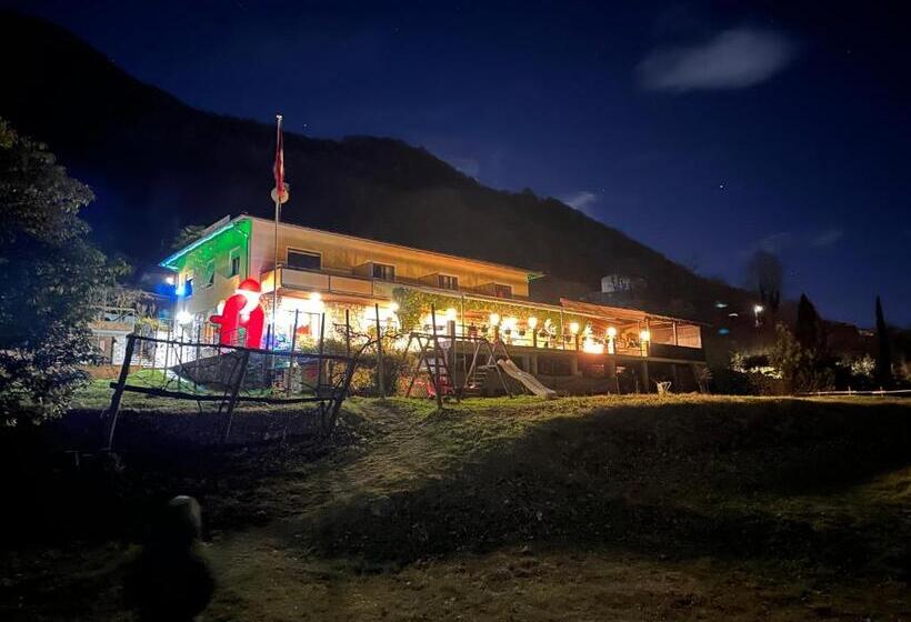 فندق Ristorante B&b Gambarogno