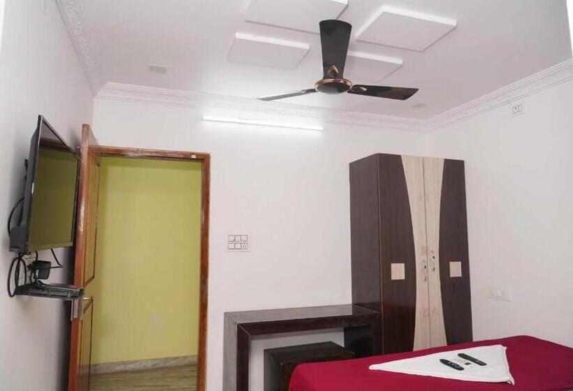 فندق Sea Side Guest House Vizag