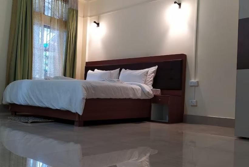 فندق Shoolin Wood