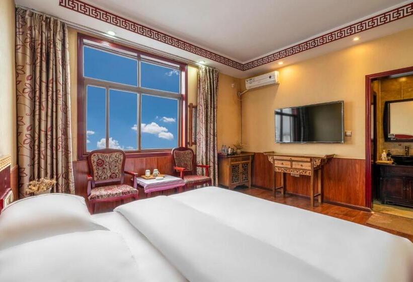 בית מלון כפרי Snow Mount Inn