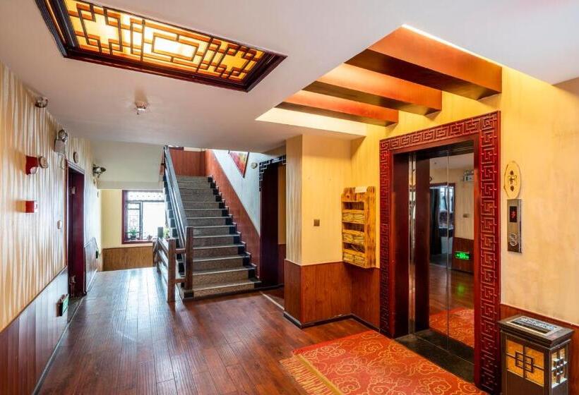 בית מלון כפרי Snow Mount Inn