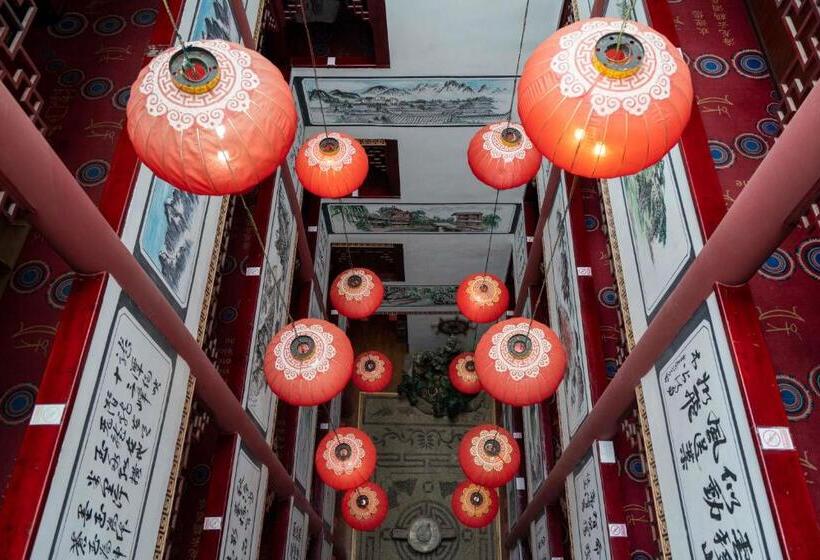 בית מלון כפרי Snow Mount Inn