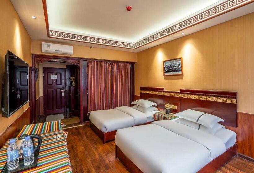 בית מלון כפרי Snow Mount Inn