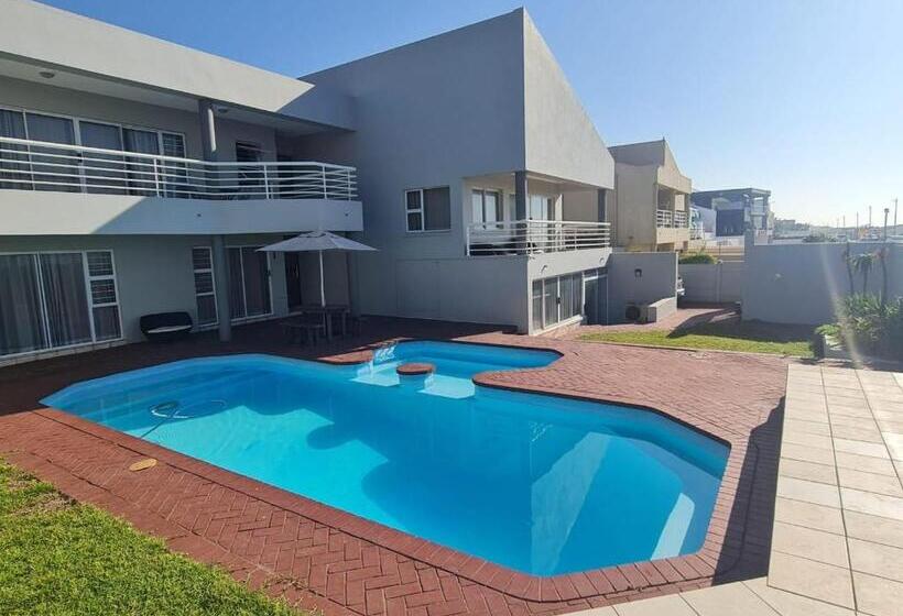 Пансион La Lucia Beach Villa