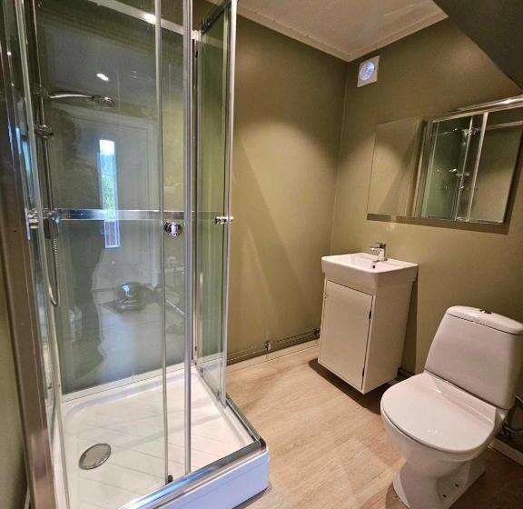 פנסיון Leilighet Med Gratis Parkering Og Wifi