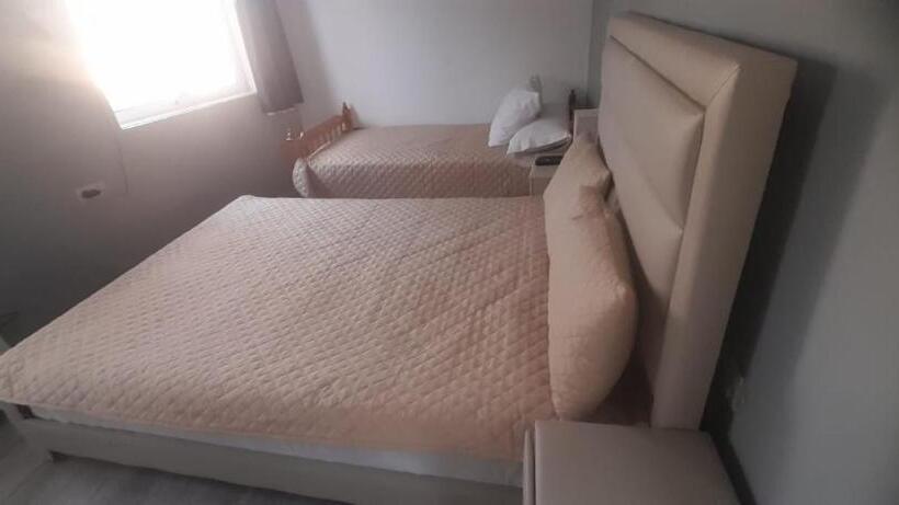 پانسیون Malak Tingis