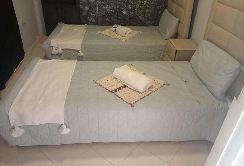 پانسیون Malak Tingis