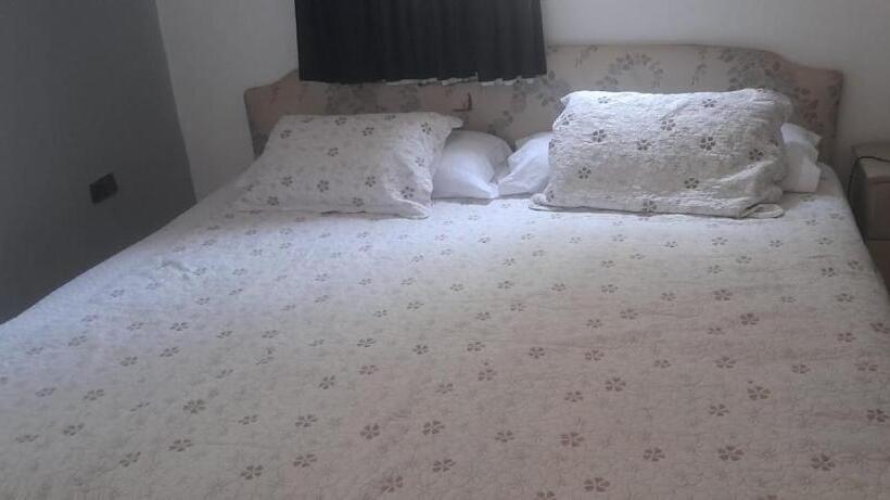 پانسیون Malak Tingis