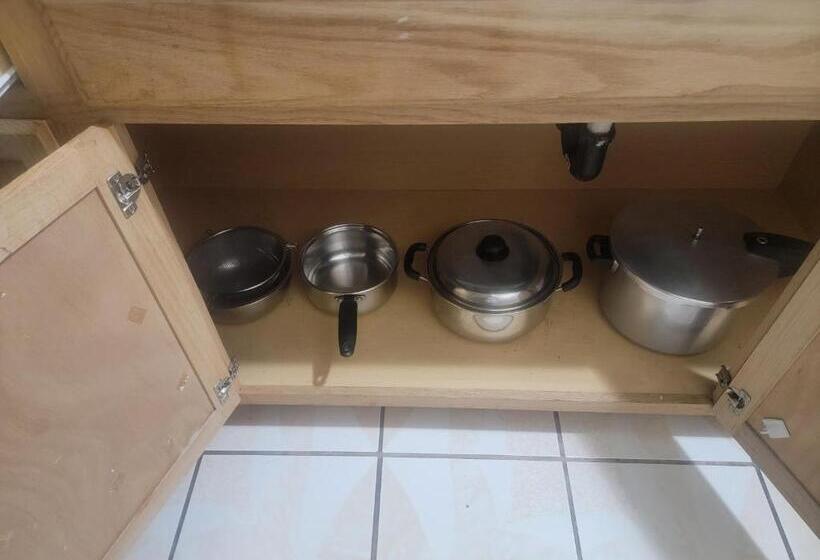 بنسيون Villa Juan # 1