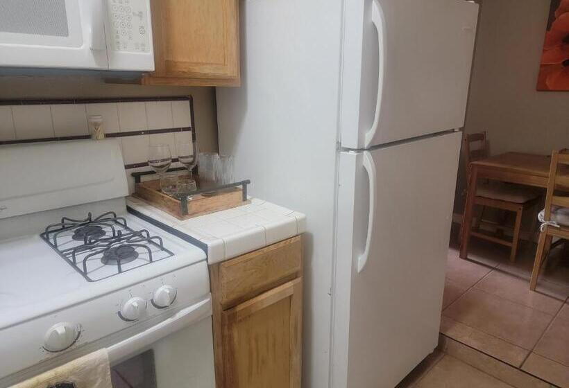 بنسيون Villa Juan # 1