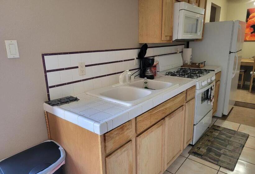 بنسيون Villa Juan # 1