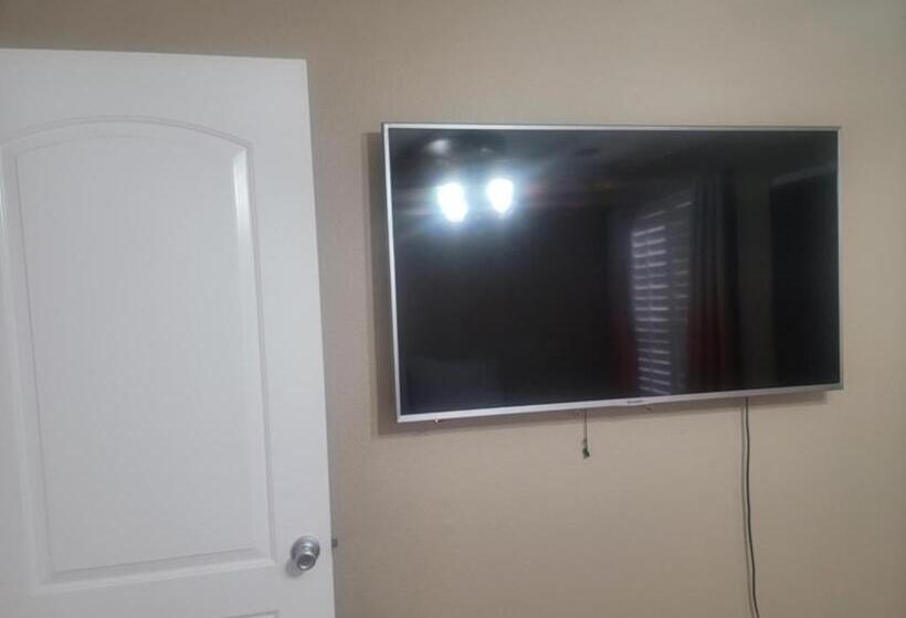 بنسيون Villa Juan # 1