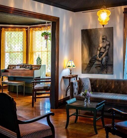 ユースホステル Au Loup, Maison élégante