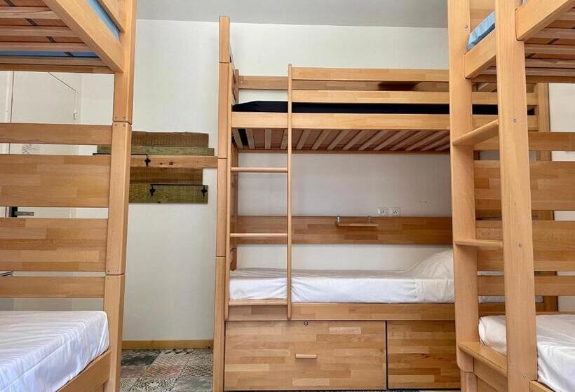 هاستل Auberge De Jeunesse Cheeky Family