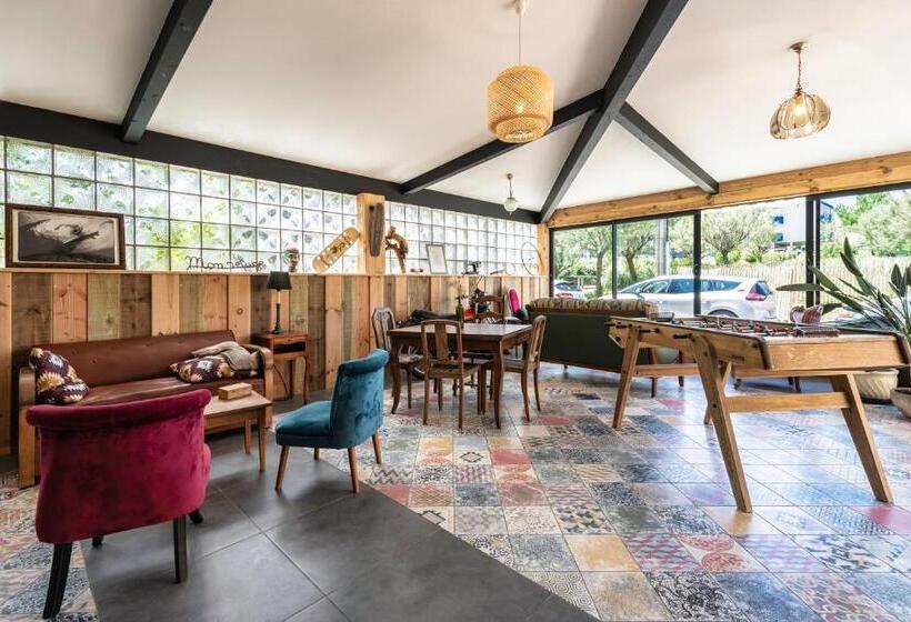 هاستل Auberge De Jeunesse Cheeky Family