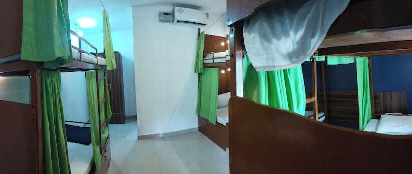 هاستل Jungle By Sturmfrei Morjim