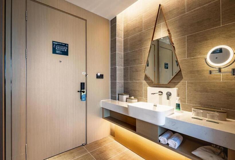 Atour Hotel Chifeng Hongshan Sport Center