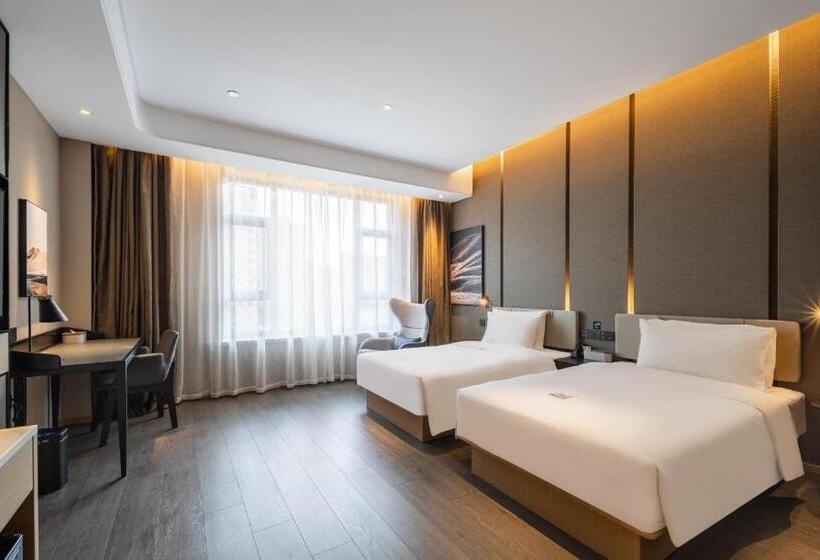 Atour Hotel Chifeng Hongshan Sport Center