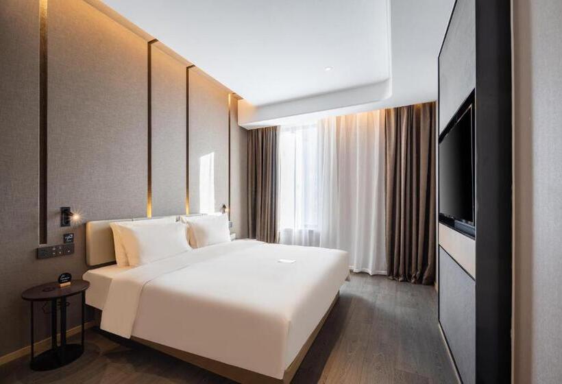 Atour Hotel Chifeng Hongshan Sport Center