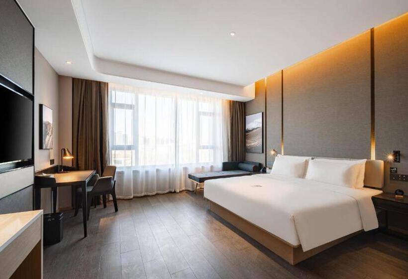 Atour Hotel Chifeng Hongshan Sport Center