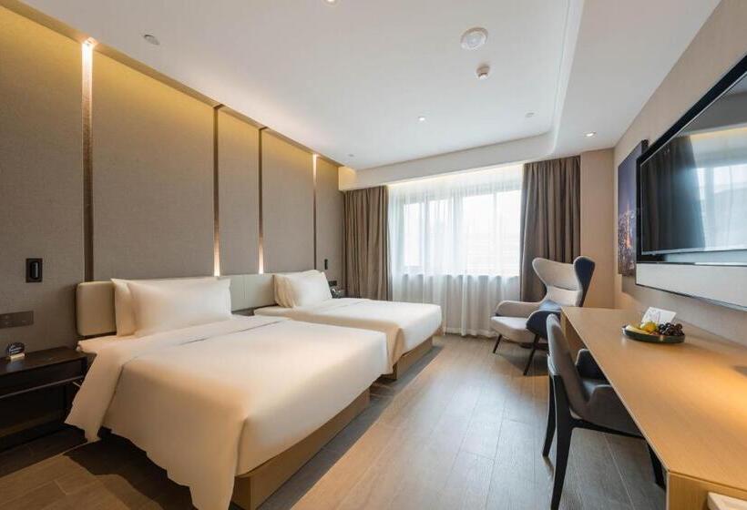 Atour Hotel Quzhou Nankong