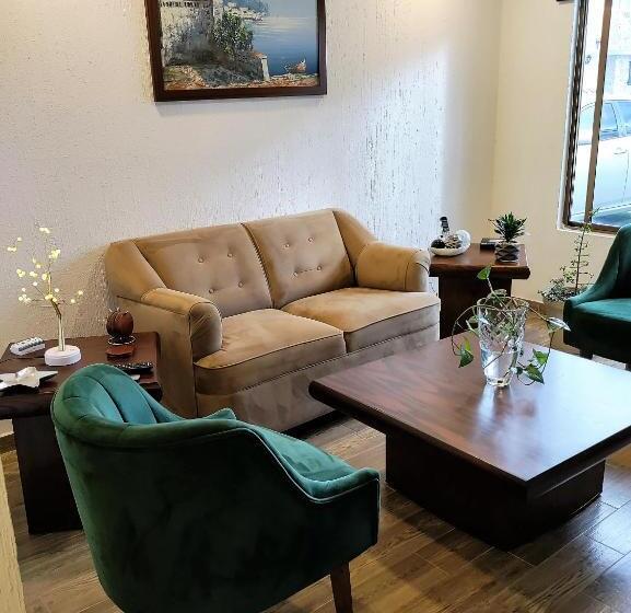 住宿加早餐  Casa Noriux En Gdl