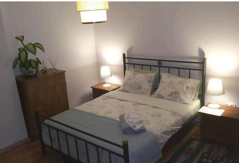 مبيت وإفطار Comfortable Layover From 12 Mins Istanbul Airport