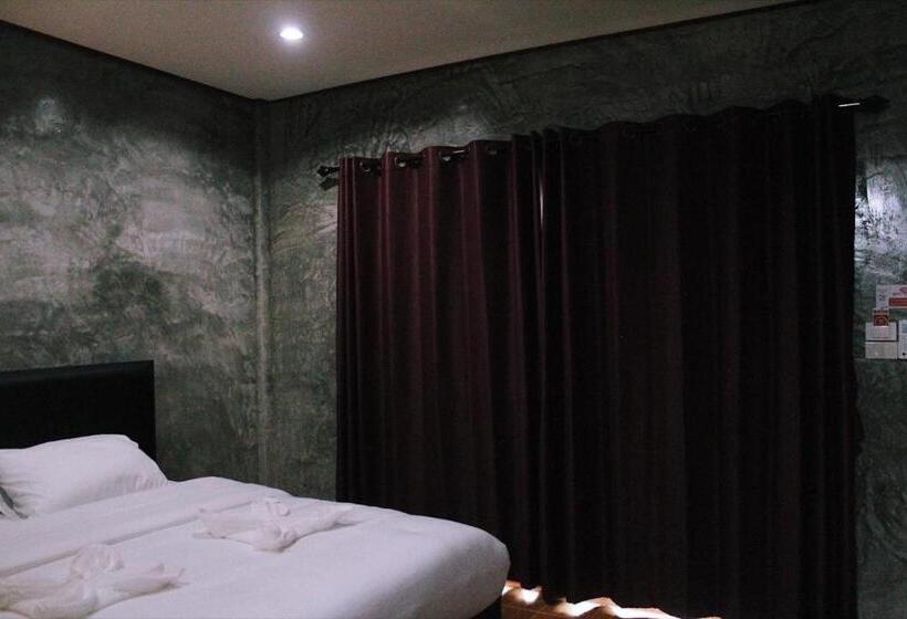 호텔 บ้านทองสุข รีสอร์ท