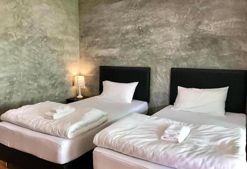 호텔 บ้านทองสุข รีสอร์ท