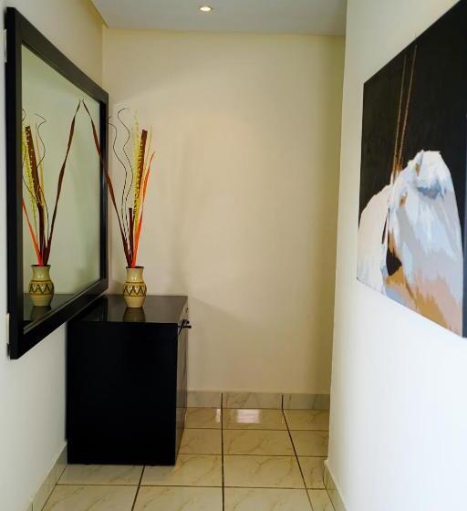 هتل Andalucia Tangier