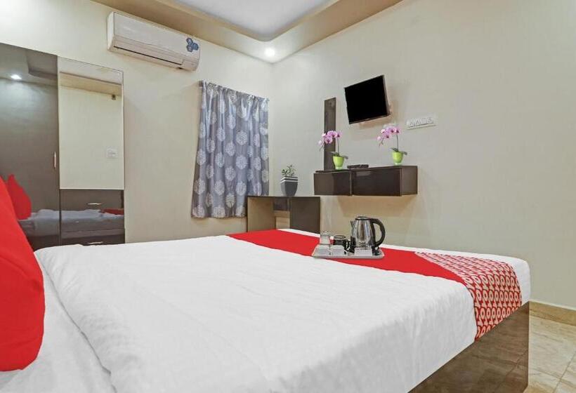 호텔 Collection O Shamshabad