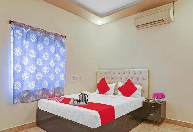 호텔 Collection O Shamshabad