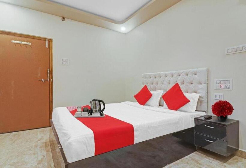 호텔 Collection O Shamshabad