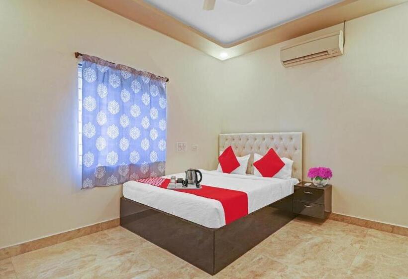 호텔 Collection O Shamshabad