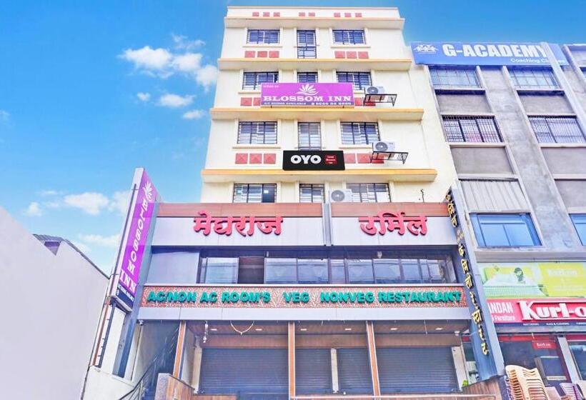 Super Hotel O Blossom Inn