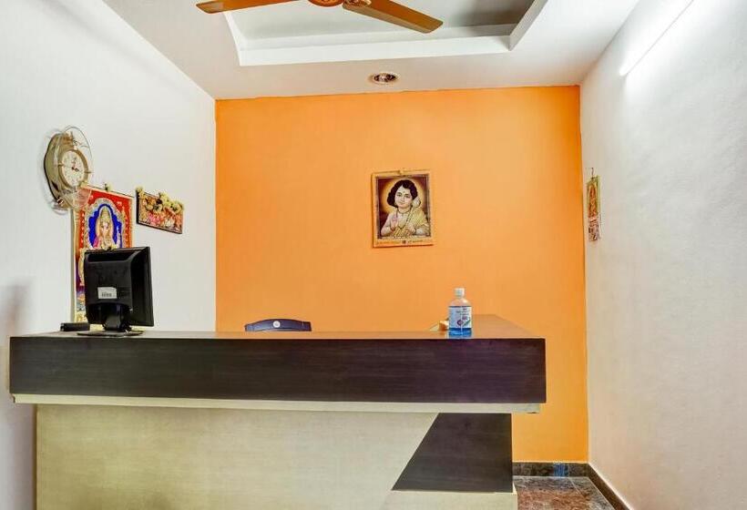 בית מלון כפרי Oyo Sk Homestays