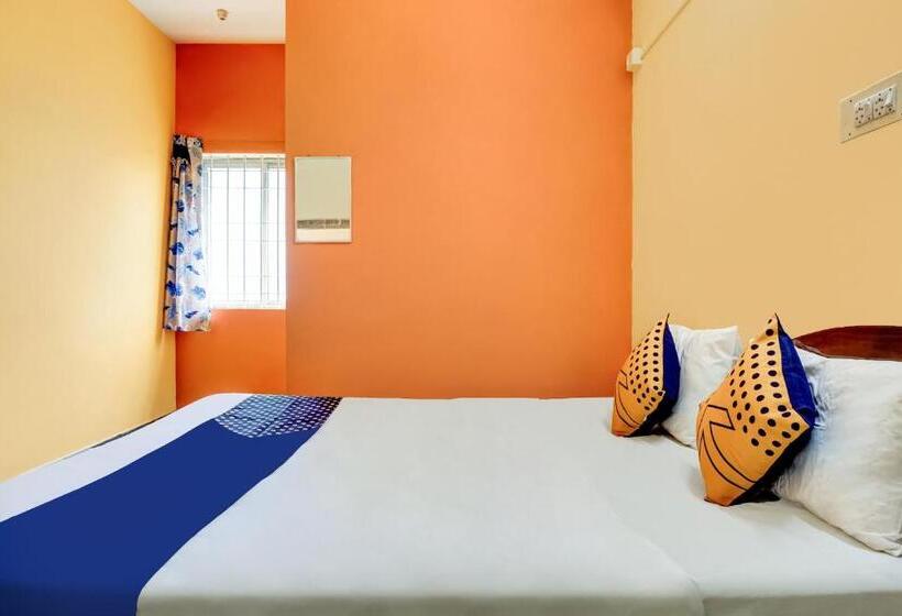 בית מלון כפרי Oyo Sk Homestays