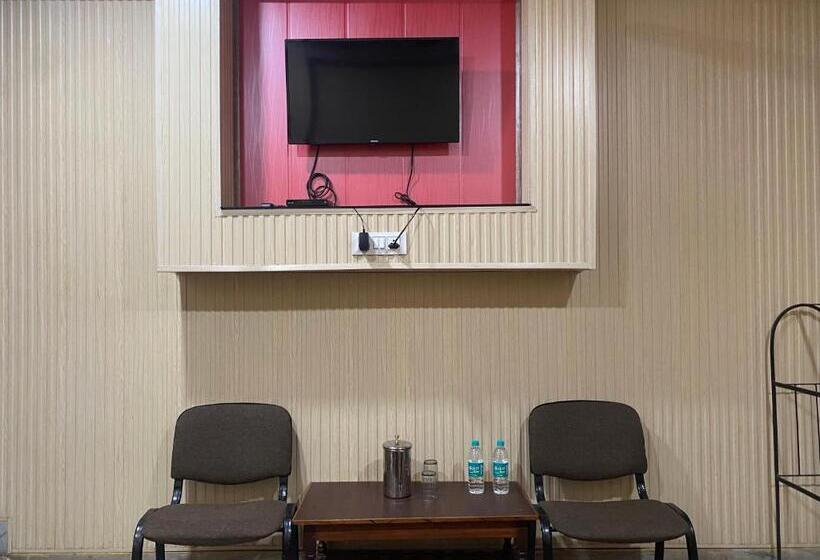 בית מלון כפרי Raj