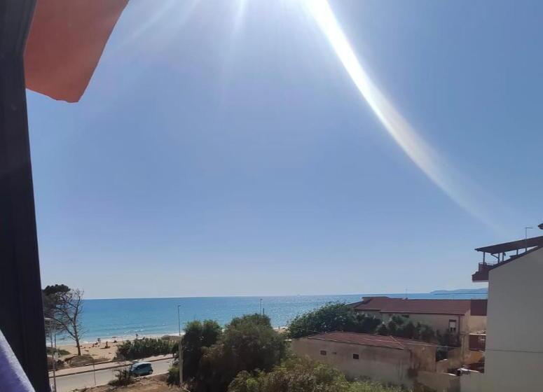 هتل Seaview Family Apartment