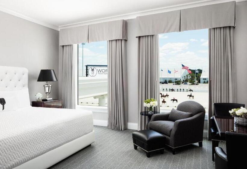 ホテル The Equestrian