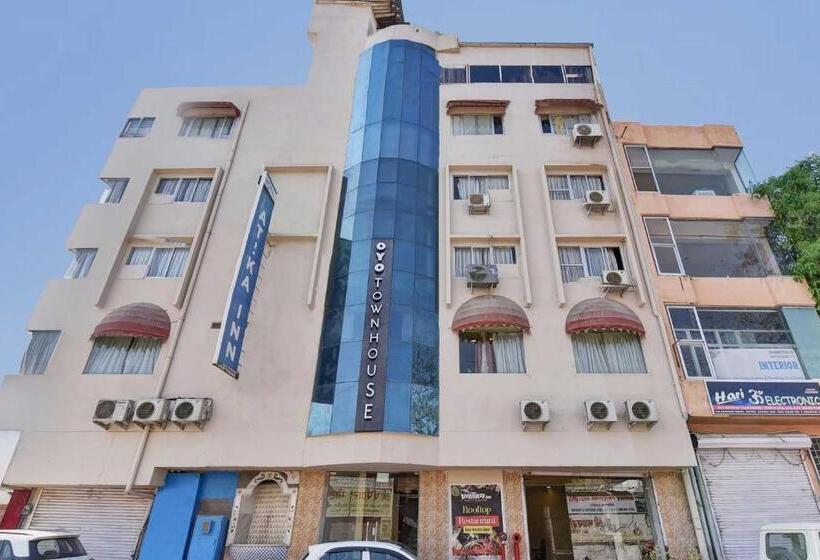 호텔 Super Townhouse Fateh Sagar Formerly Vatika Inn